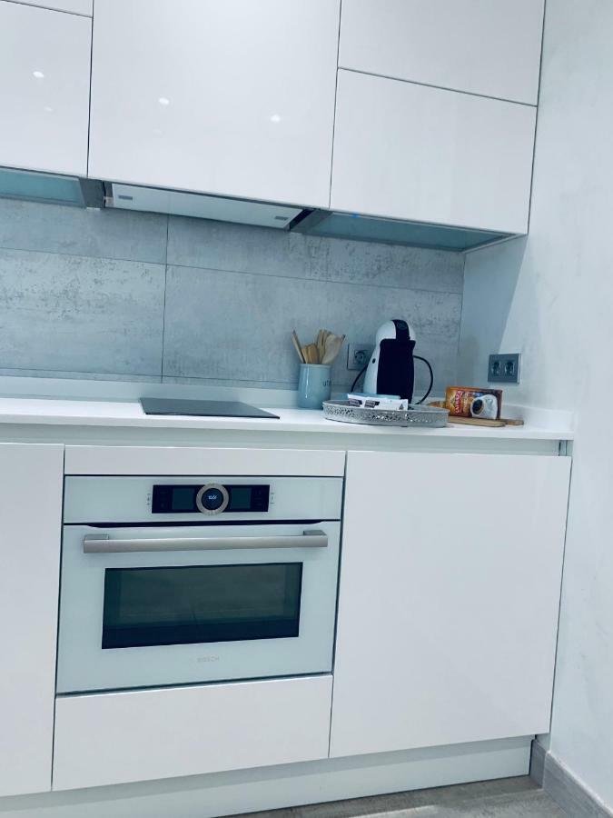 Apartment Cathedral Studio, Luxury In Cathedral Area, Parking Optional Seville