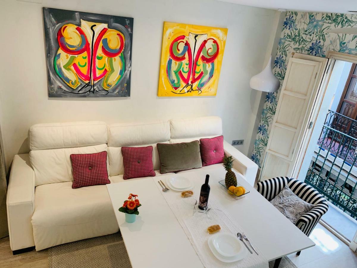 Cathedral Studio, Luxury In Cathedral Area, Parking Optional Appartement Sevilla